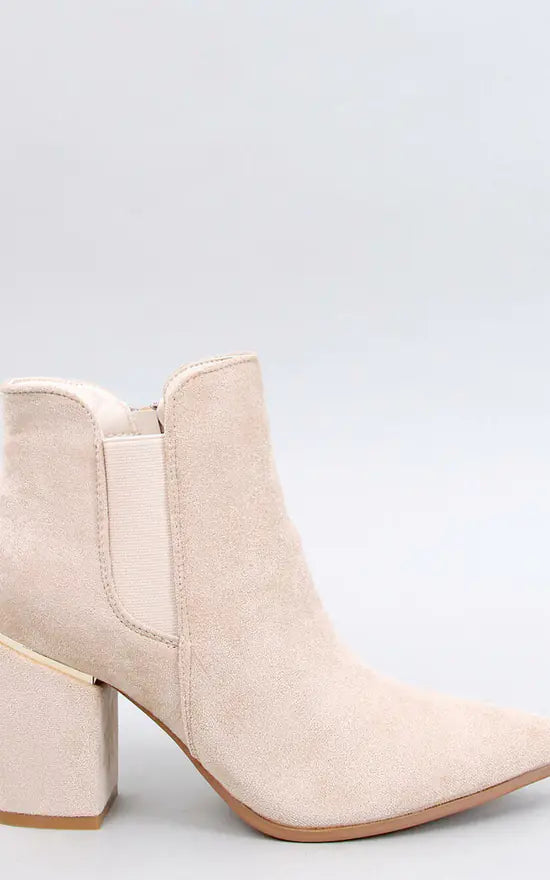 Levoire | Bottes À Talons Beiges Pour Des Jours Stylish