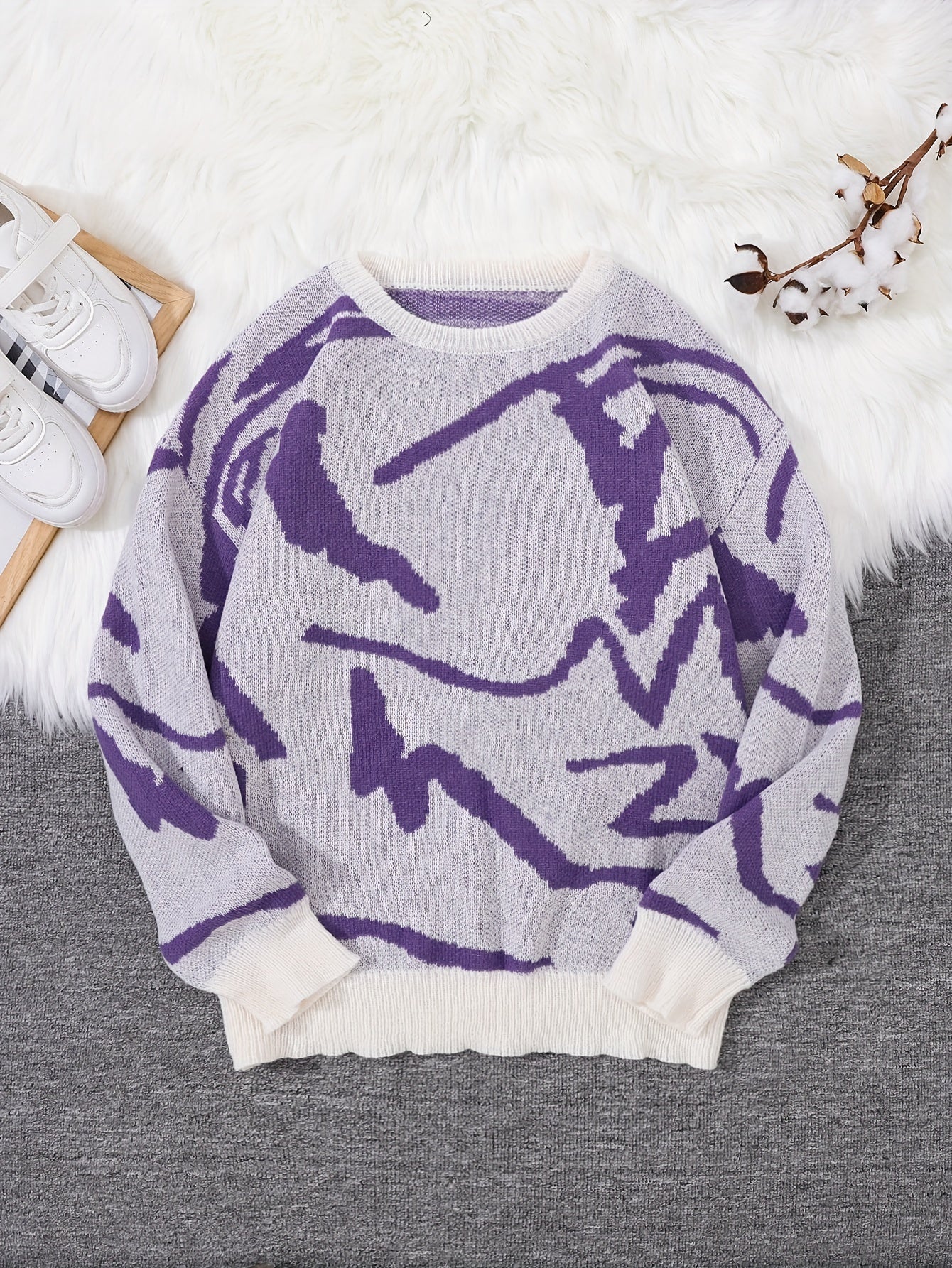 Levoire | Pull Homme Stylé Avec Impression Graffiti Violet foncé
