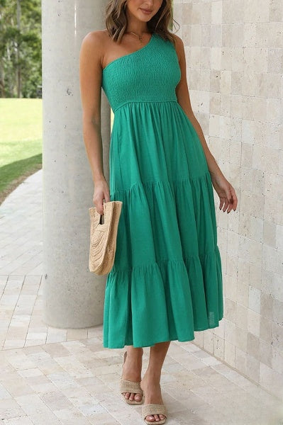 Levoire | Robe midi asymétrique à épaules dénudées et poches Vert