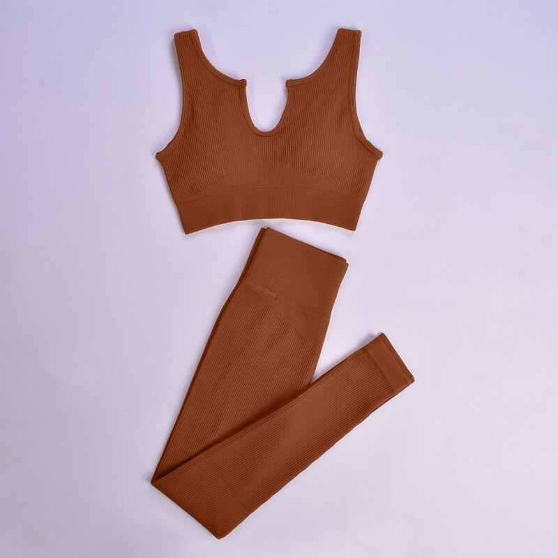 Levoire | Ensemble De Sport Complet Avec Décolleté Décoratif Et Leggings Longs Rot