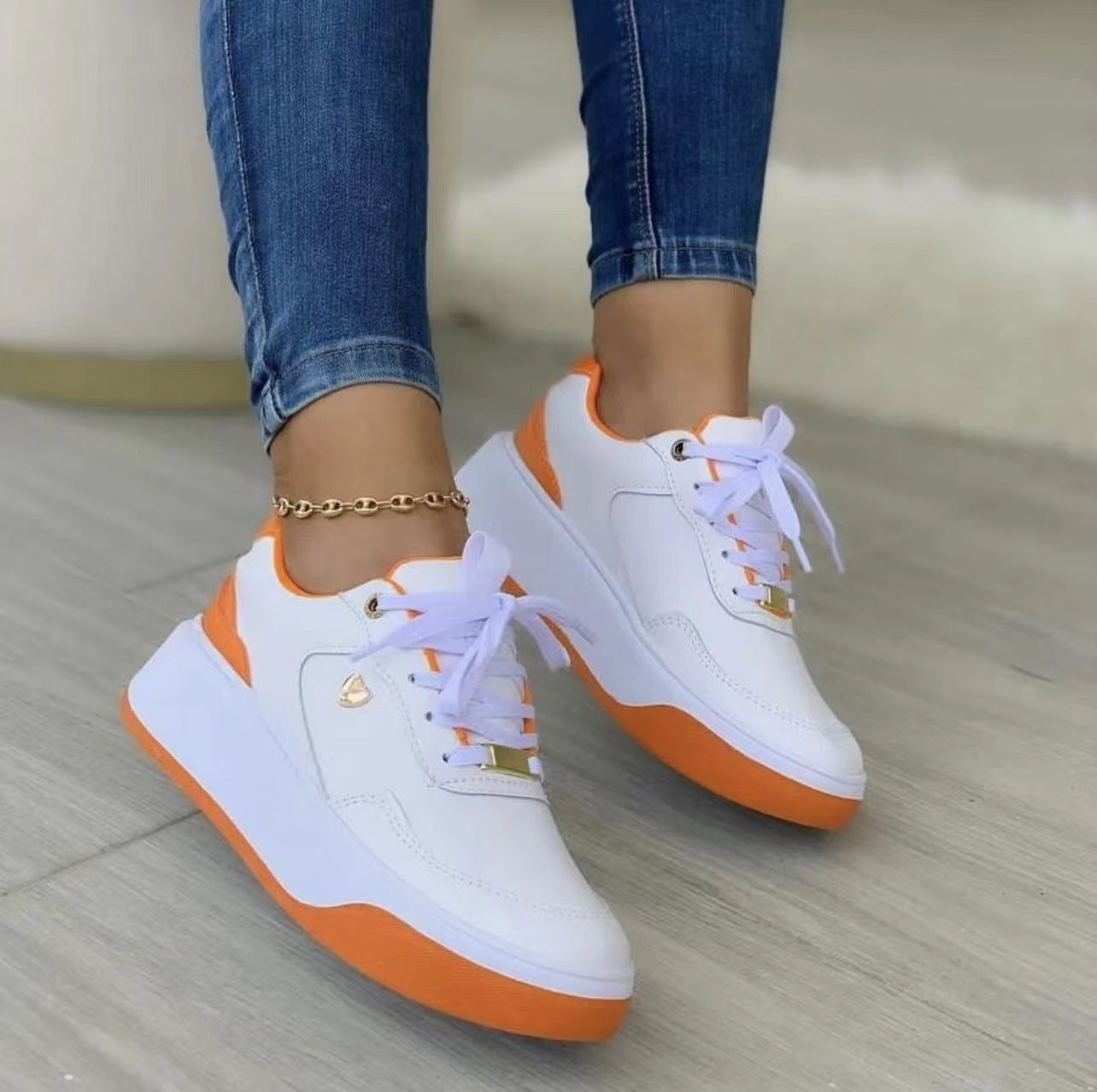 Levoire | Chaussures De Formation Pour Femmes Avec Semelle Épaisse Et Détail En Forme De Cœur Orange