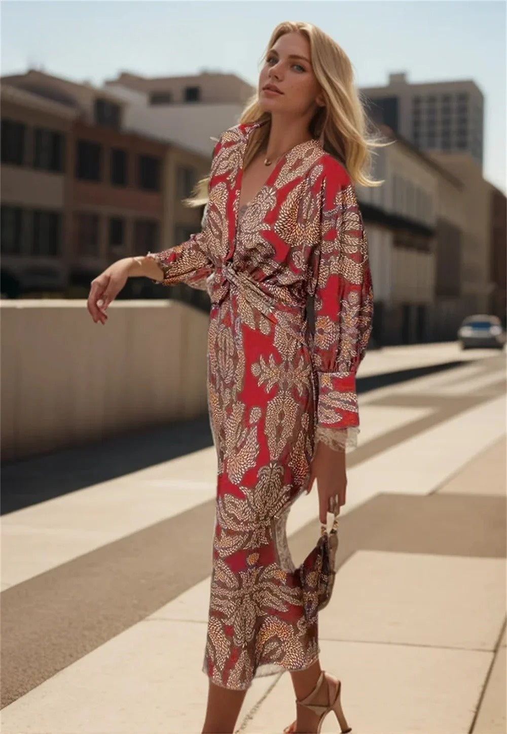 Levoire | Robe En Soie Élégante Avec Finition Brillante Rot