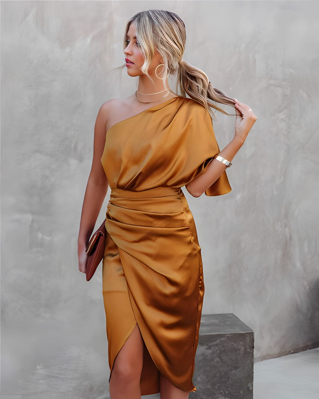 Levoire | Robe de soirée élégante en soie de haute qualité Orange