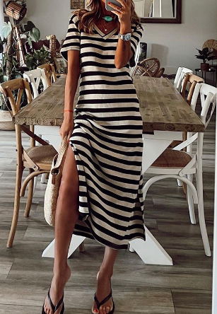 Levoire | Robe décontractée en patchwork rayé avec col en V et manches courtes Blanc