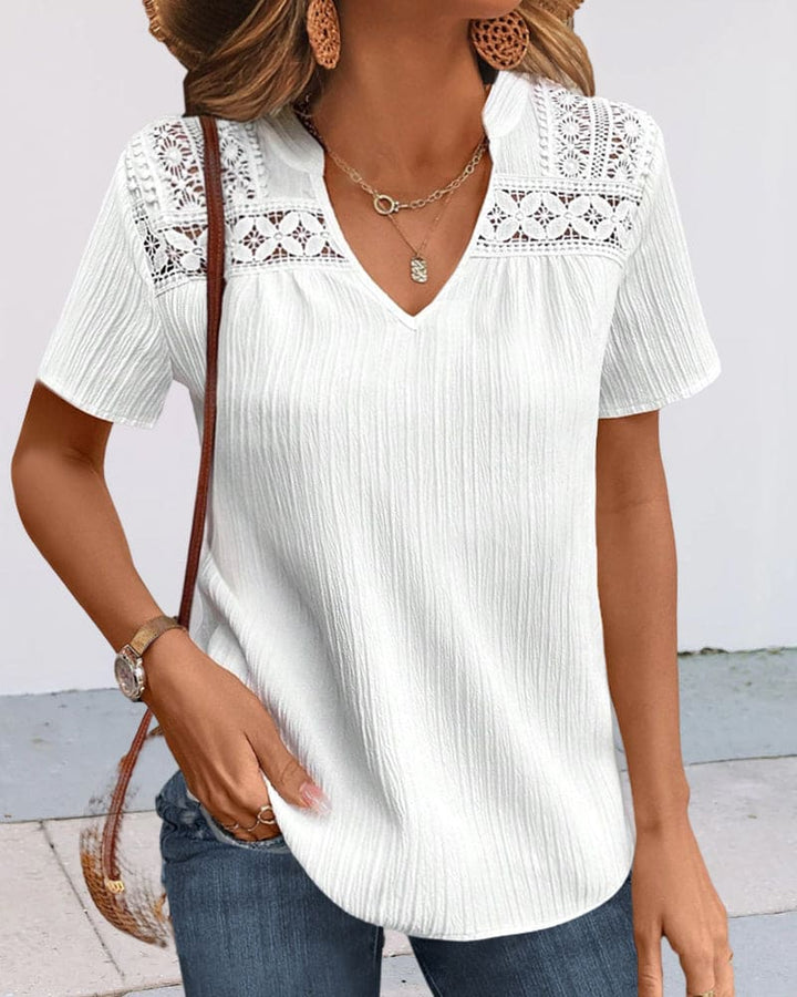 Levoire | T-Shirt Uni À Col En V Pour Un Style Décontracté