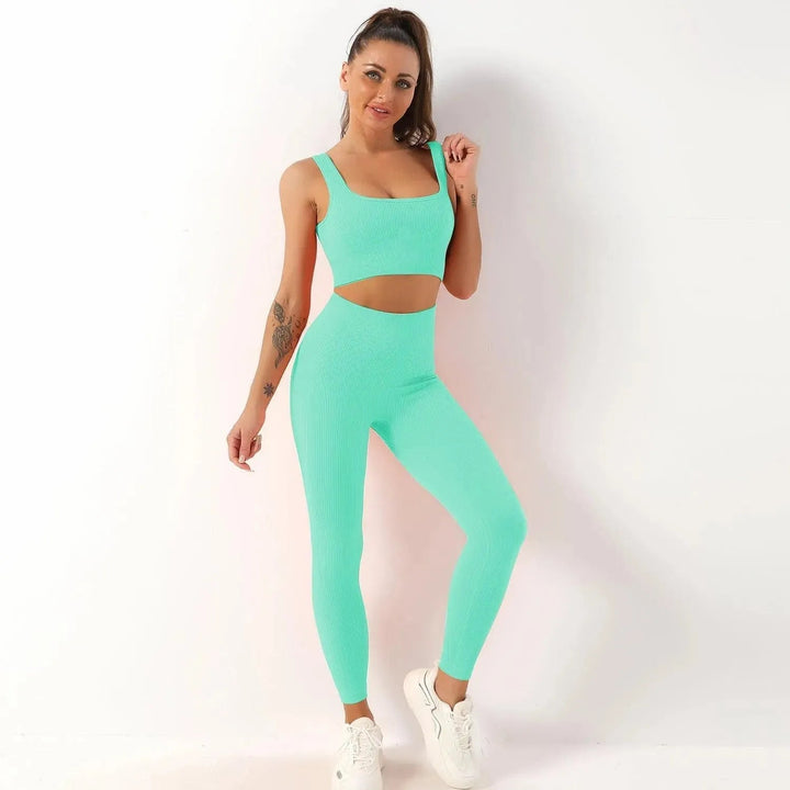 Levoire | Pantalons de yoga associés à un débardeur de yoga Vert menthe Série Olkatu