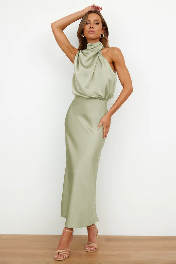 Levoire | Robe longue en satin avec décolleté américain Verdeclaro