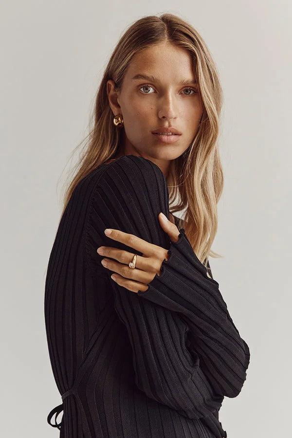 Levoire | Robe Midi Tricot Avec Décolleté En V Et Manches