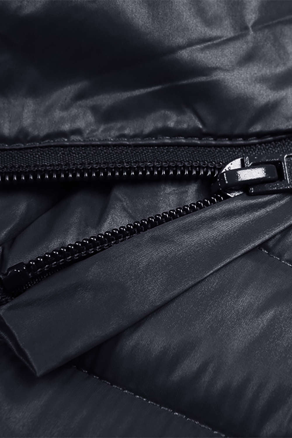 Levoire | Veste doudoune courte à capuche légère
