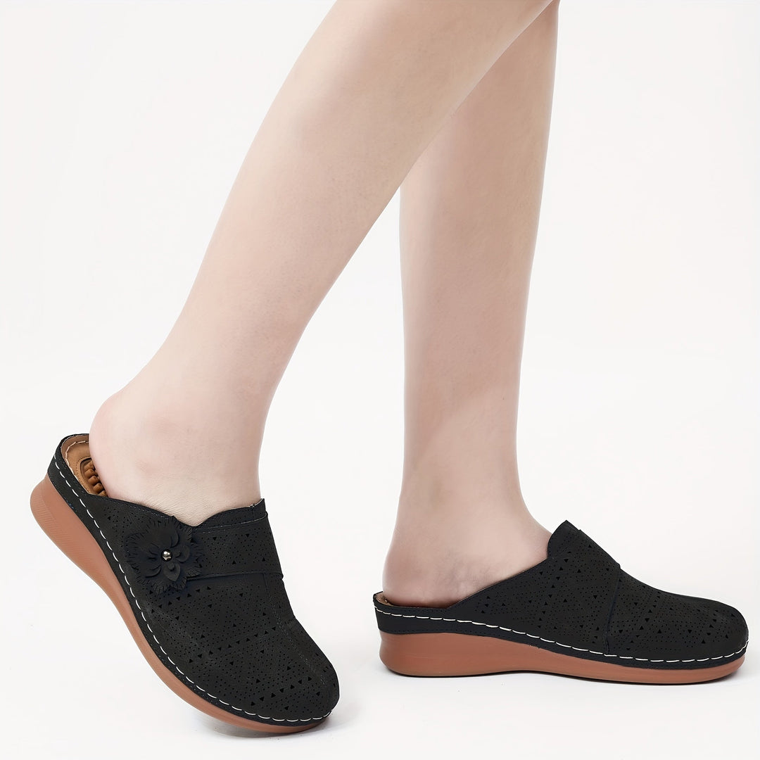 Levoire | Chaussures À Talons Pour Femmes Avec Décoration Florale Noir
