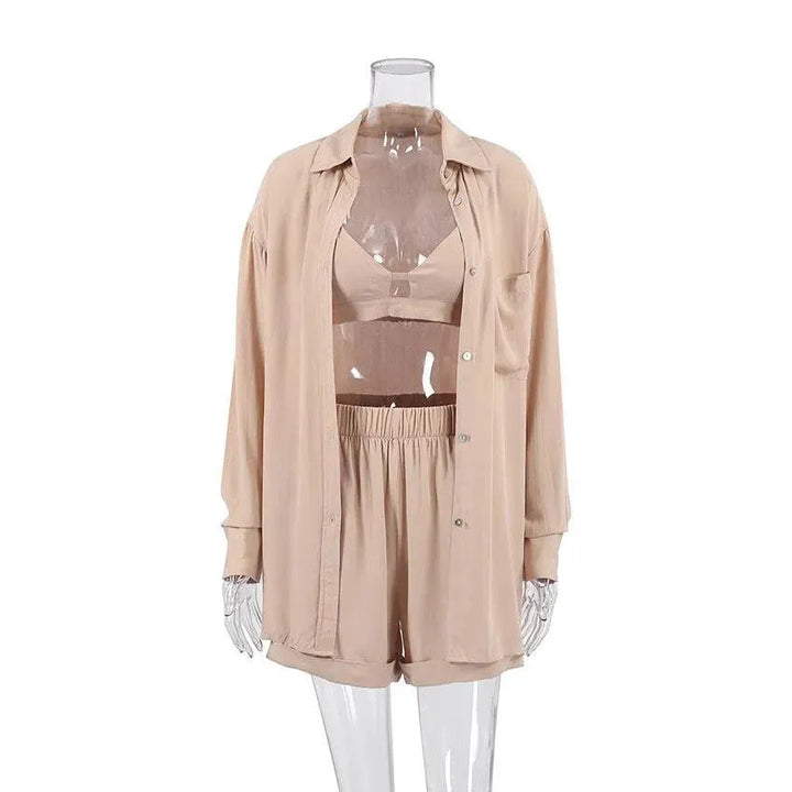 Levoire | Ensemble 3 pièces avec top en dentelle de coton contenant de la soie et un short confortable