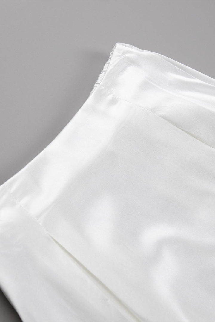 Levoire | Taille Élastique Dos Satin Minx Jupe Élégante & Confortable