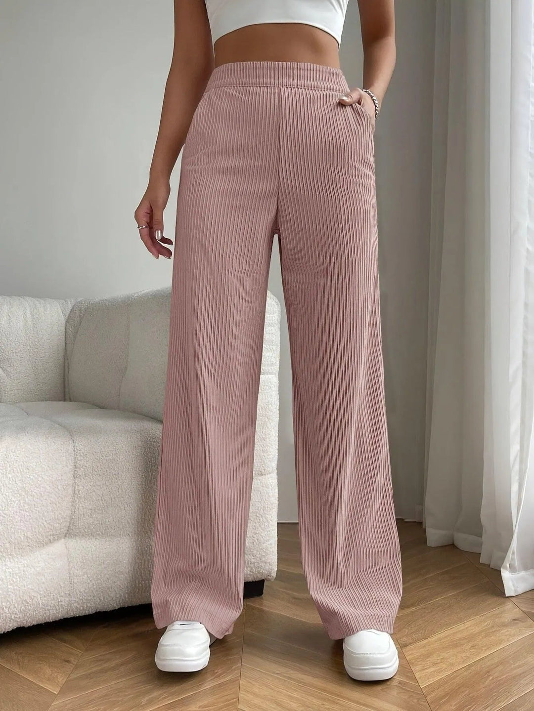 Levoire | Pantalons en velours droits confortables et brillants Lotus root Couleur