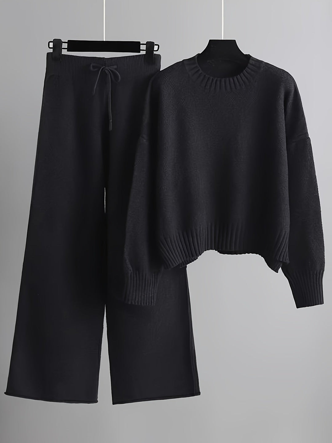 Levoire | Ensemble de tricot confortable Noir (Seulement 8 unités disponibles)