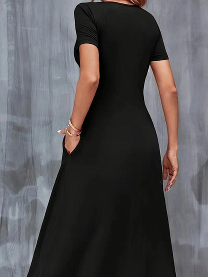 Levoire | Robe À Manches Courtes Avec Décolleté En V