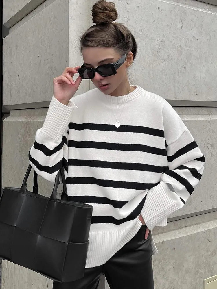 Levoire | Élégant Pull Rayé Parisien Blanc de lait