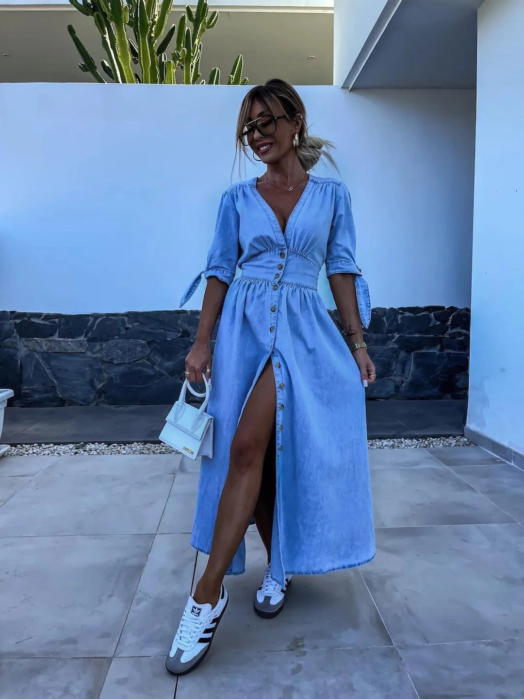 Levoire | Robe en denim à décolleté en V
