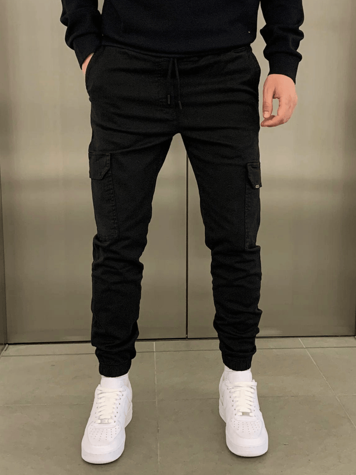 Levoire | Pantalon Jogger Cargo : Le Confort Rencontre Le Style Noir