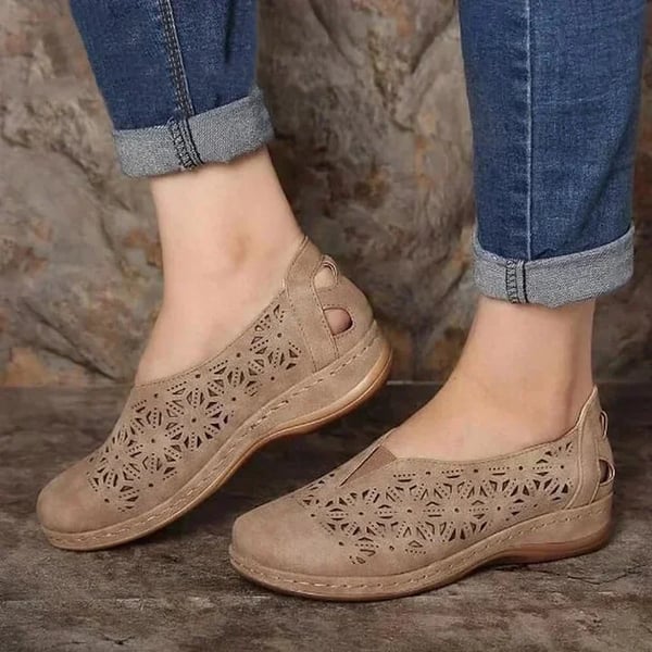 Levoire | Chaussures Pour Femmes À Trous Élastiques Beige