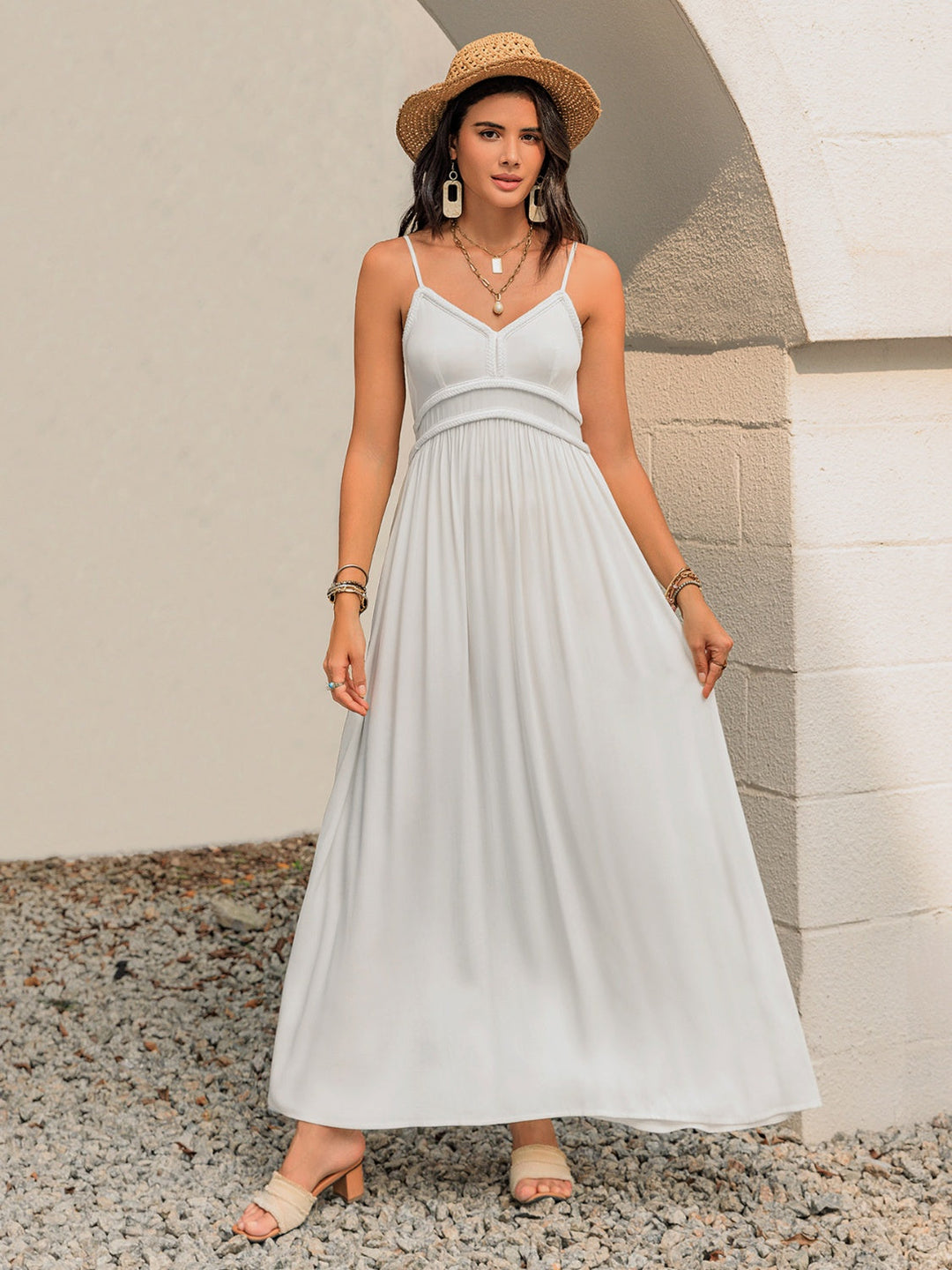 Levoire | Robe Maxi Cami Sans Manches À Décolleté En V Avec Décolleté Carré
