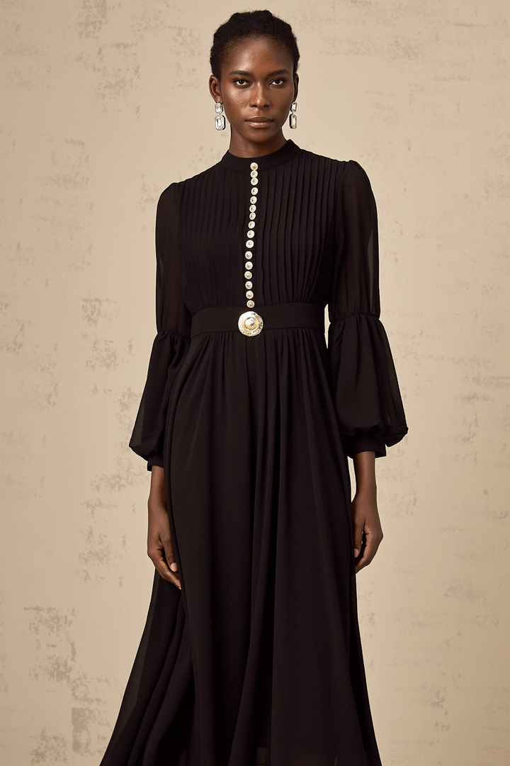 Levoire | Robe Midi Noire Plissée À Boutons Sur Le Devant