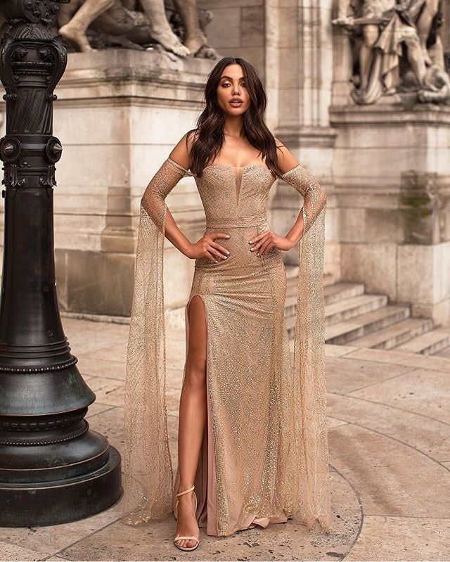 Levoire | Robe brune exquise avec fente Abricot