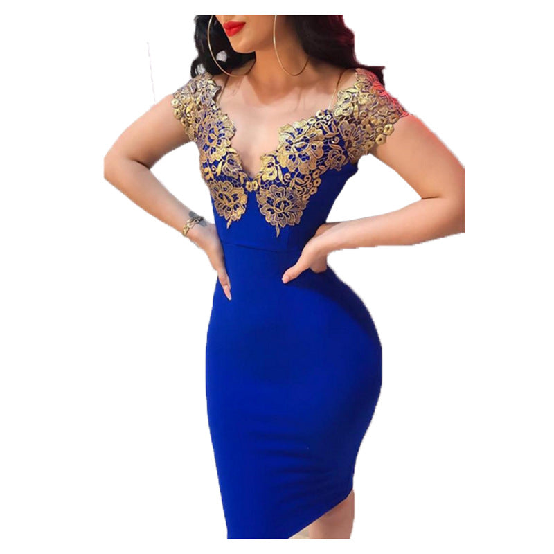 Robe de cocktail élégante pour femmes avec des manches en dentelle artistiques et un décolleté séduisant Levoire