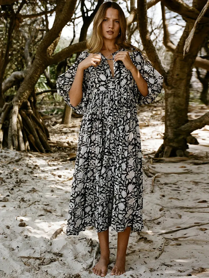 Levoire | Robe Maxi Boho Décontractée Avec Noeuds Décolleté En V Et Manches Courtes