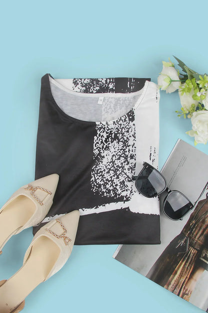 Levoire | Beautiful Dress With O-Neckline And Short Sleeves