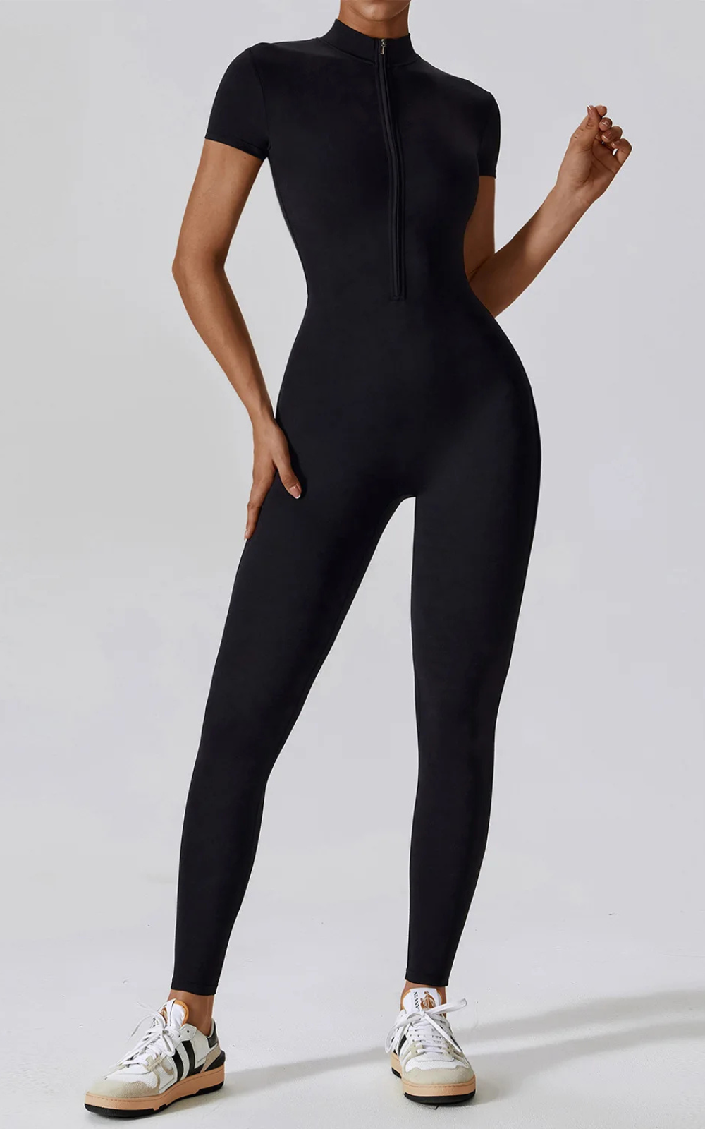 Levoire | Femmes Manche Courte Minimaliste Et Moderne Style Noir