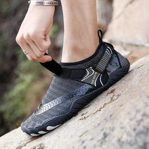 Levoire | Chaussures Aquatiques Orthopédiques Pieds Nus