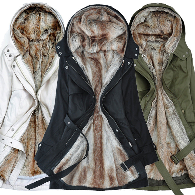 Veste de transition isolée pour femmes avec capuche amovible et matériau extérieur durable Levoire
