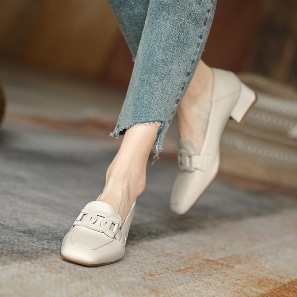 Levoire | Comfortable Shoes With A Medium Heel And Arch Support Sole