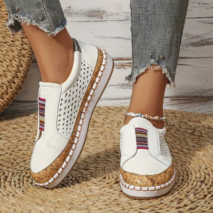 Levoire | Mocassins Légers À Détails Élastiques Pour Femmes Blanc