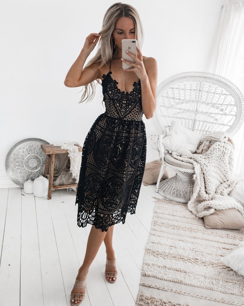 Levoire | Robe dos nu en dentelle Classic Glamour Noir