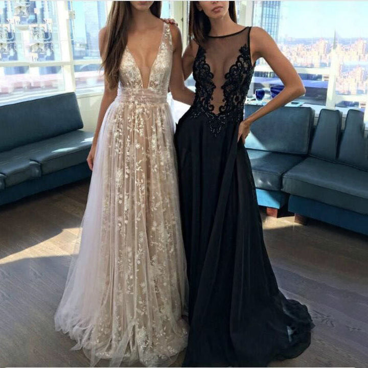Levoire | Robe de soirée dos nu en dentelle glamour à décolleté profond