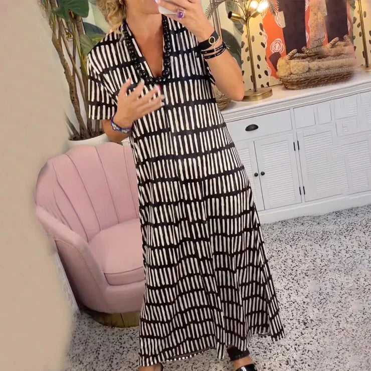 Levoire | Robe Longue Moderne à Manches Courtes Et Col En V