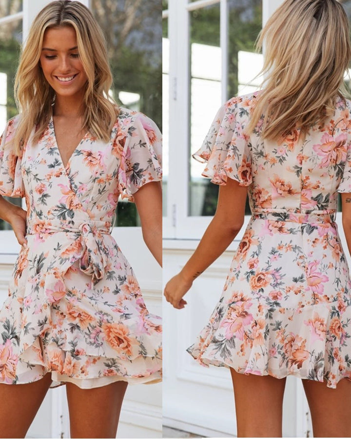 Robe mini portefeuille pour femme avec des détails de volants floraux et une ceinture à nouer Levoire