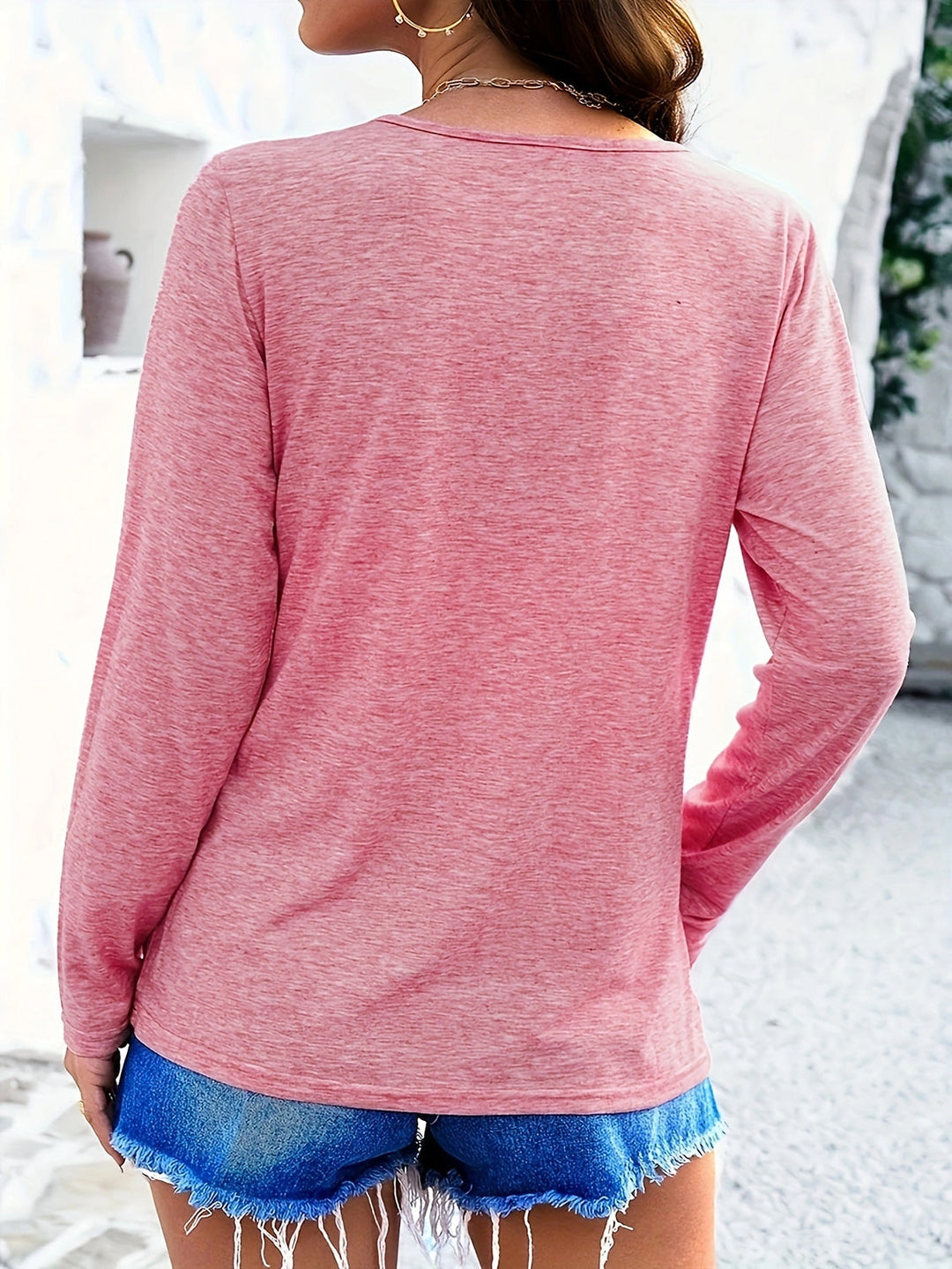Levoire | Risti V-neck Long Sleeve T-shirt