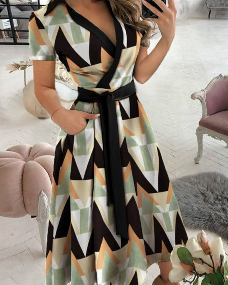 Levoire | Robe Évasée Avec Manches Courtes Et Style Décontracté Motif en losange