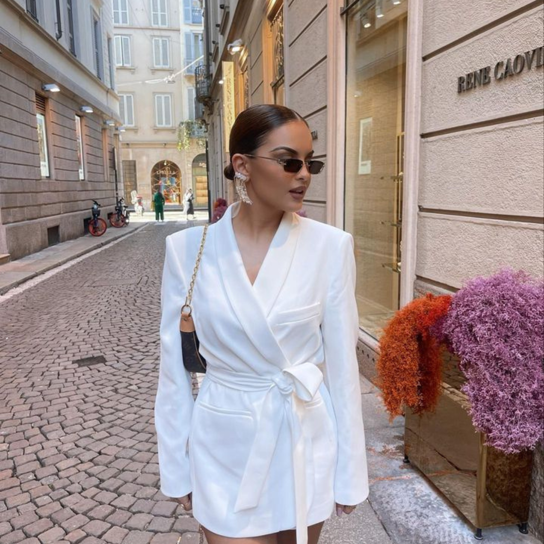 Levoire | Blazer Élegant Avec Ceinture Et Pantalon Assorti
