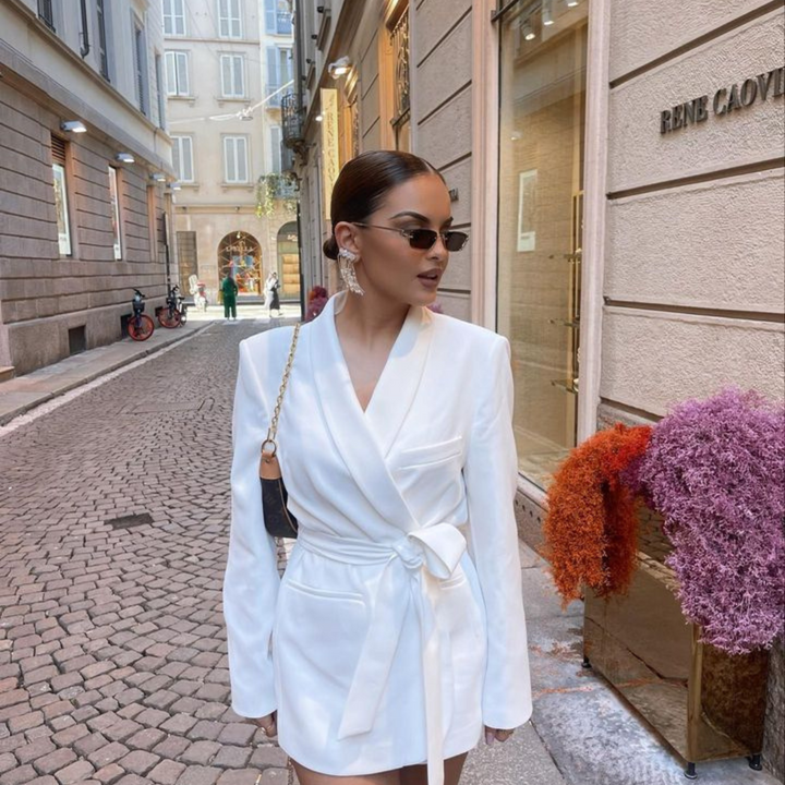 Levoire | Blazer Élegant Avec Ceinture Et Pantalon Assorti