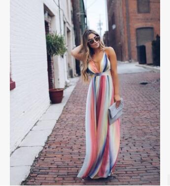 Levoire | Robe maxi d'été élégante à rayures arc-en-ciel Multicolore