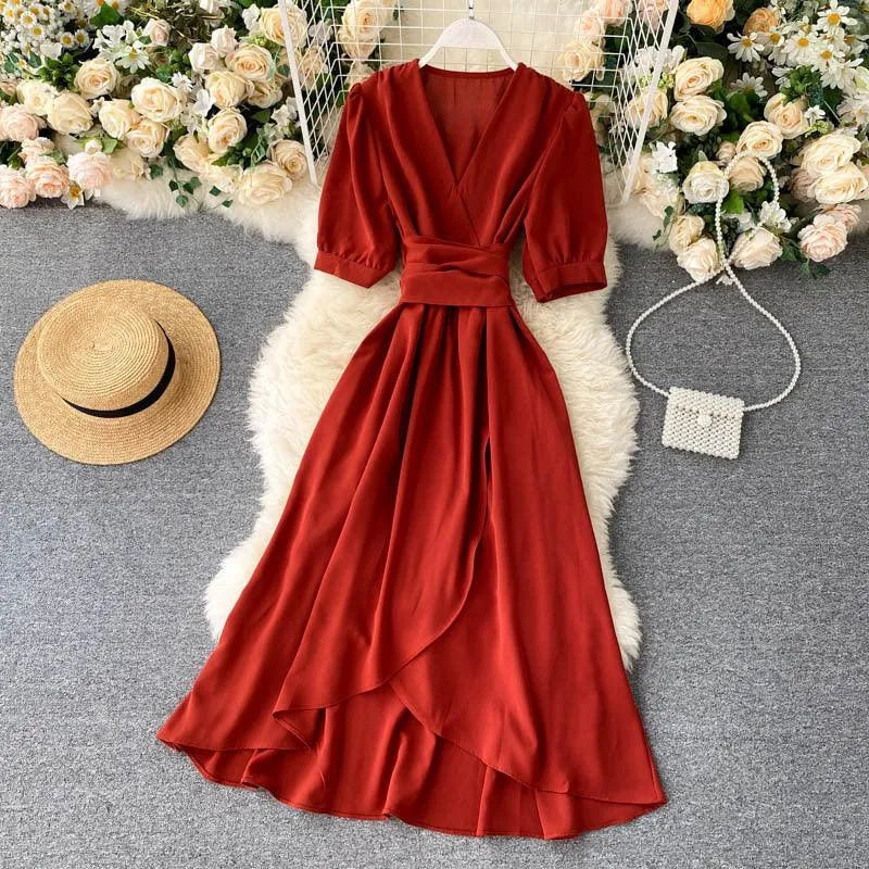 Levoire | Robe avec un volant en dentelle irrégulier et des manches courtes orange rouge