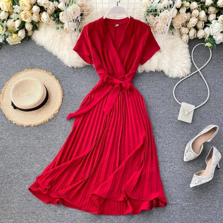 Levoire | Jupe plissée avec décolleté en V Rot Une taille