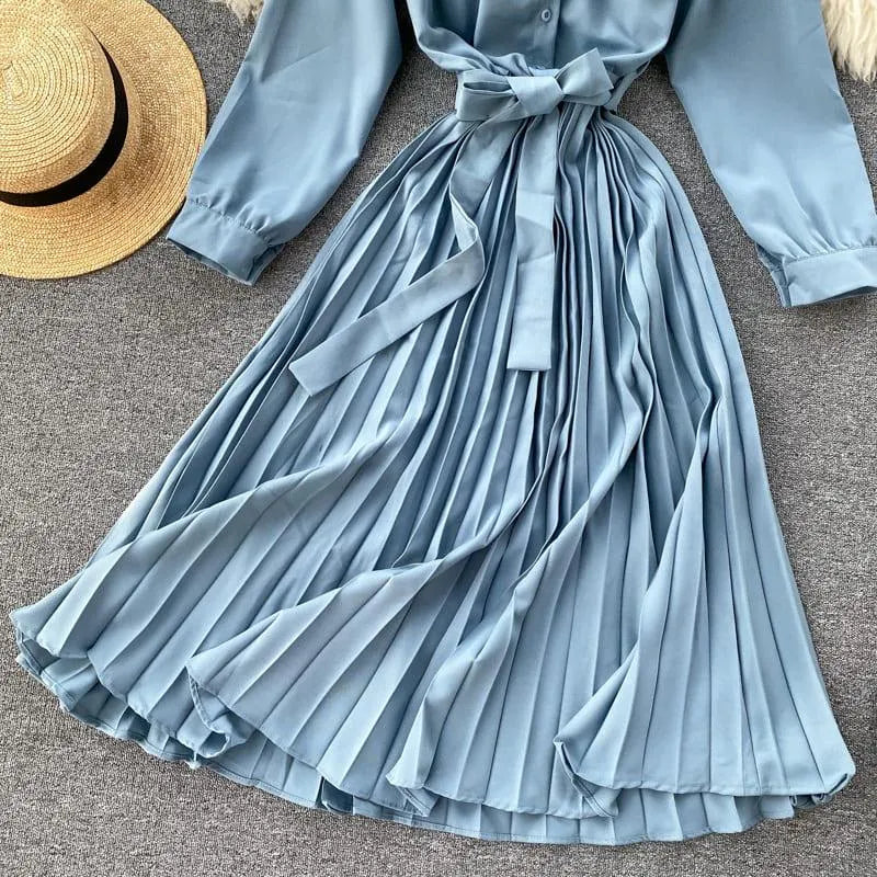 Levoire | Robe ajustée avec col montant