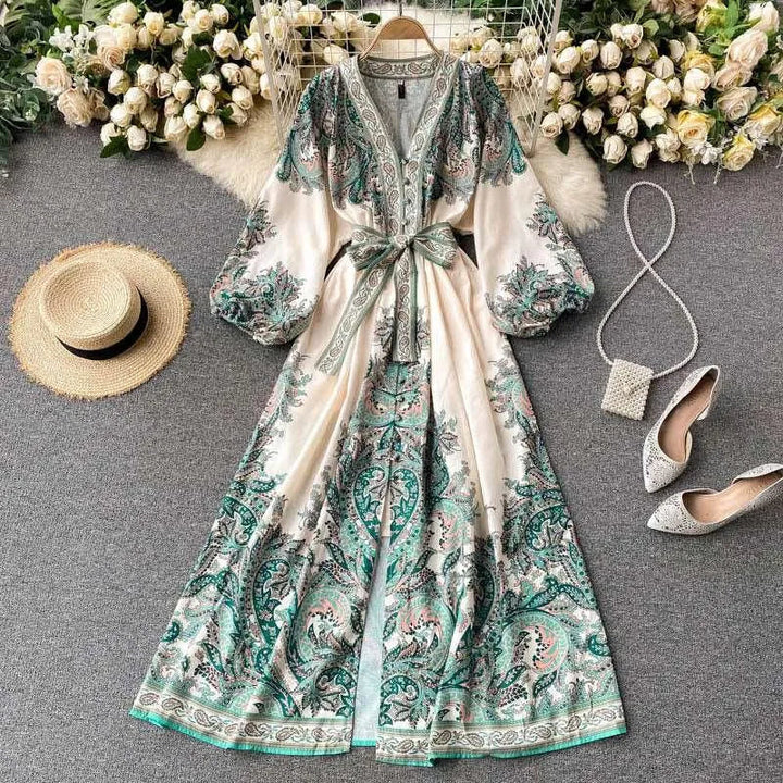 Levoire | Robe Fine Col V Rétro