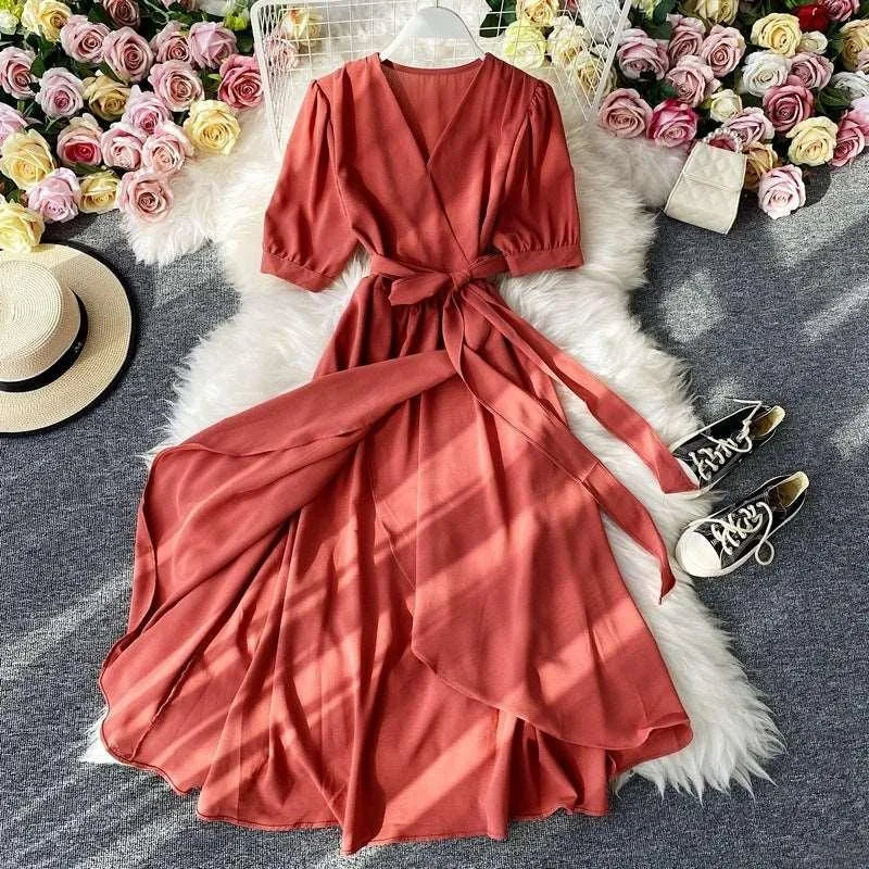 Levoire | Robe à décolleté en V rétro pour femmes Melonikameleontti Une taille