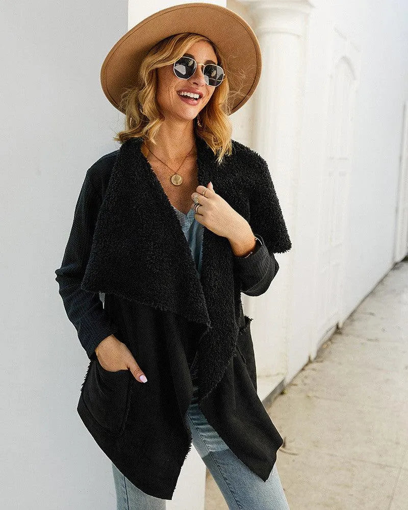 Levoire | Veste avec des revers en fausse fourrure Noir