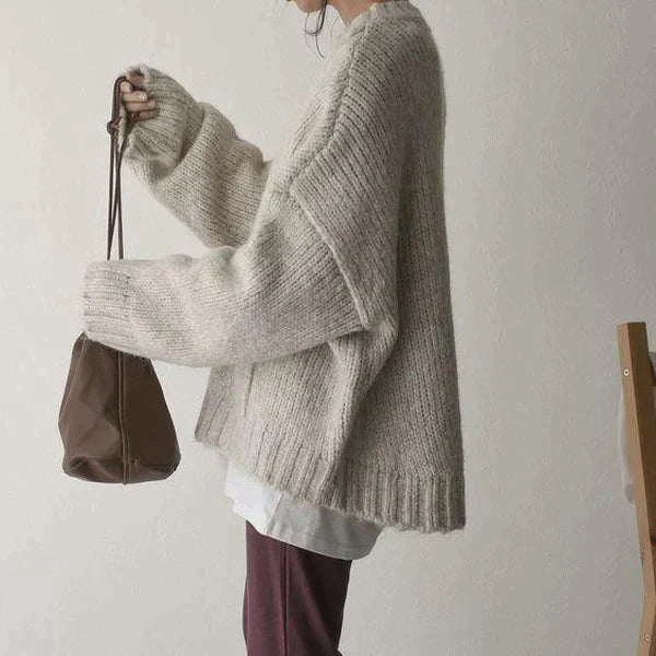 Levoire | Grand pull couleur ivoire avec poche avant
